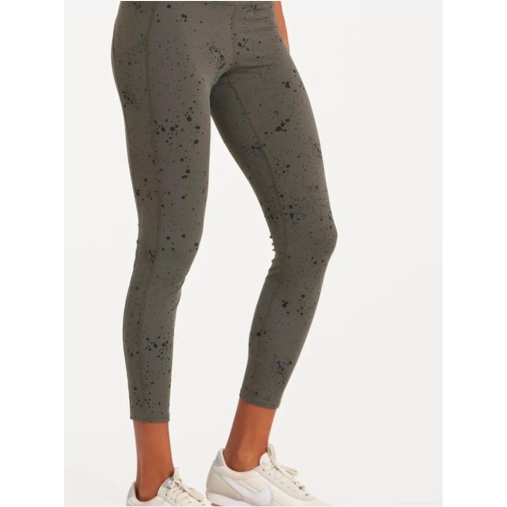 Vuori Daily Leggings Grey Ink Splatter Pocket 7/8 High Rise Yoga Pants Womens